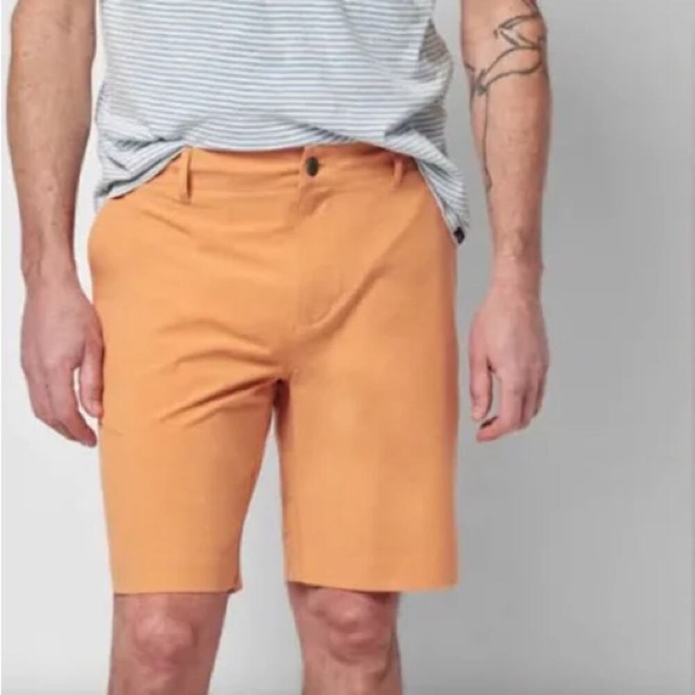 Faherty All Day Short in Orange Size 30 9” Inseam